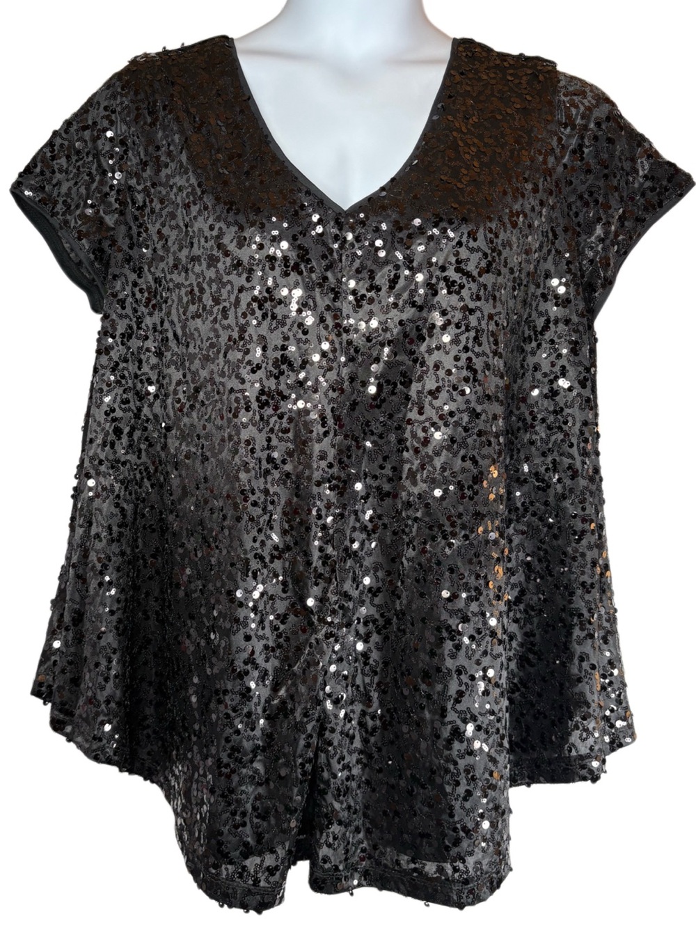 Holiday V-Neck Sequined Swing Top Size 18W
